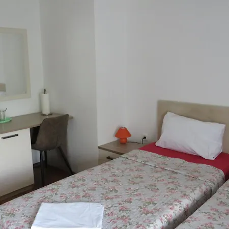 Apartment Holidays 1 *
